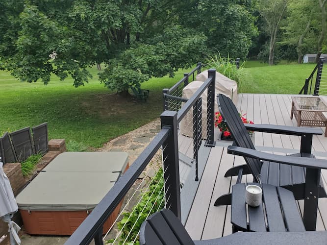 key-Link American Series horizontal cable used on a customer's deck
