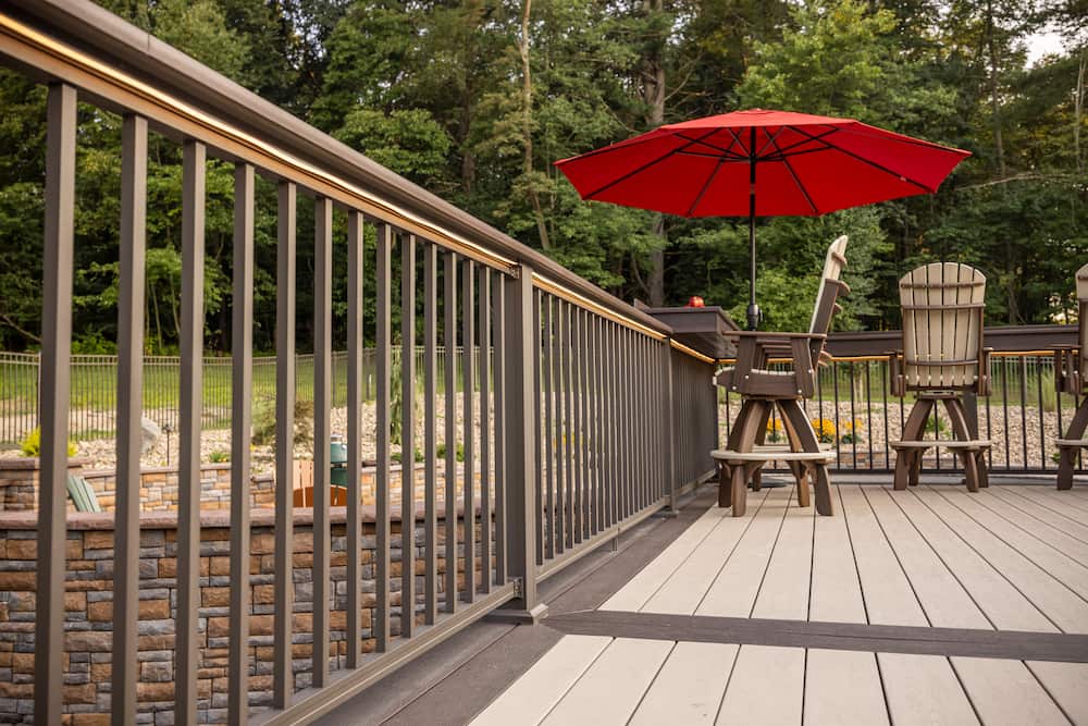 Chesapeake Series Metal Railing features a deckboard top