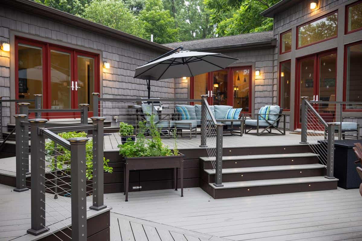 Key-Link Cable Railing System used on an outdoor deck