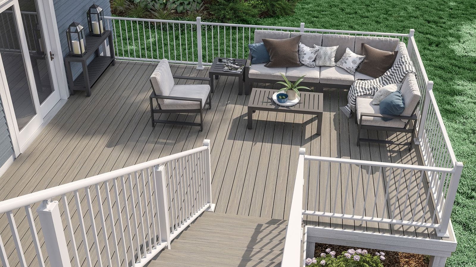 Deckorators Rapid Rail aluminum railing on a backyard deck
