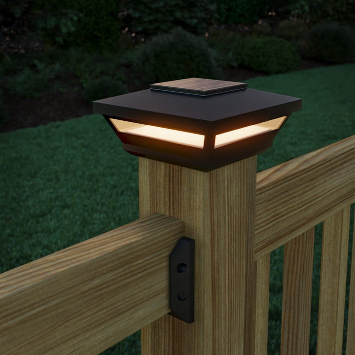Deckorators Post Cap Light Deckorators Omni Solar Post Cap